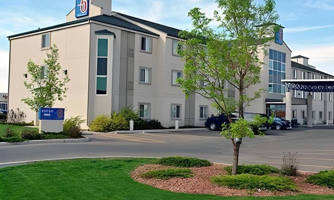 Medicine Hat Hotel | 21 m² Motel ∙ 127 guests