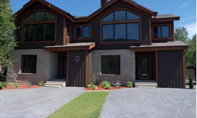 Saint Ferreol les Neiges Ski Chalet | 232 m² Chalet ∙ 4 bedrooms ∙ 8 guests