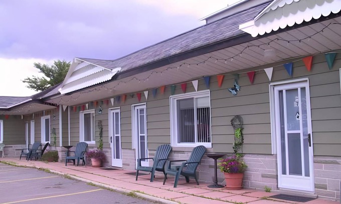 Timiskaming District Hotel | 24 m² Motel ∙ 4 guests