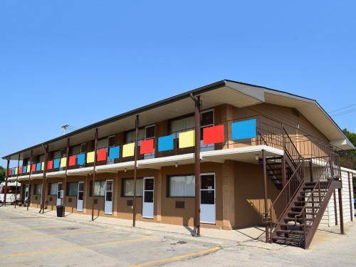 Portage La Prairie House | 26 m² Motel ∙ 4 guests