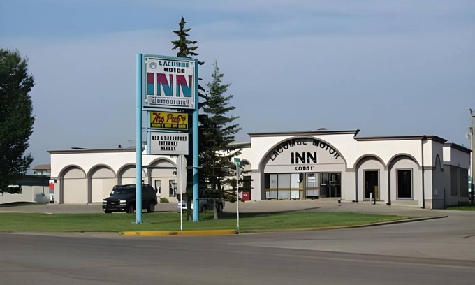 Lacombe Hotel | 26 m² Motel ∙ 5 guests