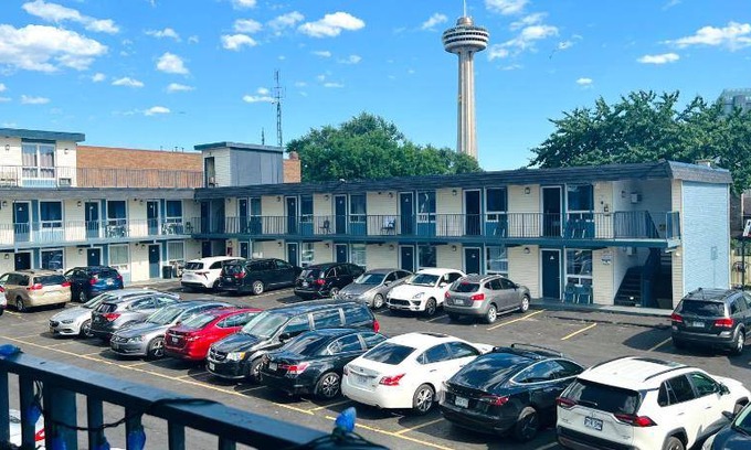 Fallsview Hotel | 28 m² Motel ∙ 127 guests