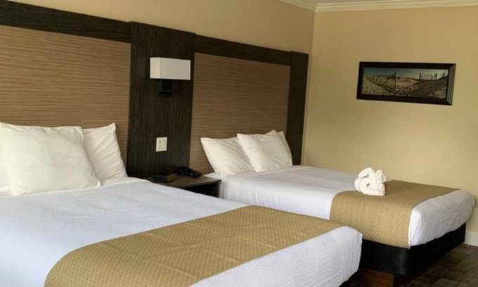 Summerside Hotel | 30 m² Motel ∙ 4 guests