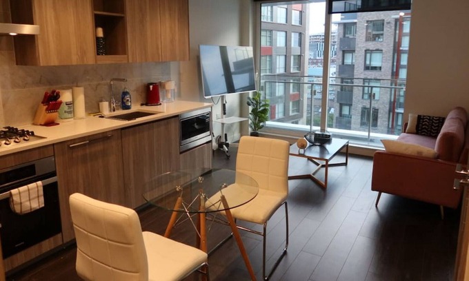Southeast False Creek Condo | {30Days+} Scorpio Palace - 2 BDR 1 BATH @ Olympic Village