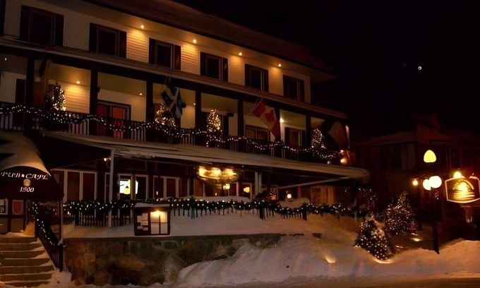 Mont-Tremblant Village Hotel | 33 m² Hotel ∙ 10 guests