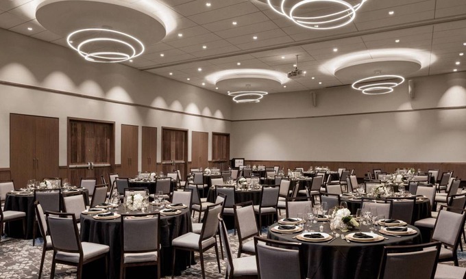 Surrey Hotel | 35 m² Hotel ∙ 127 guests