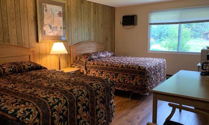 Greenwood Hotel | 37 m² Motel ∙ 4 guests