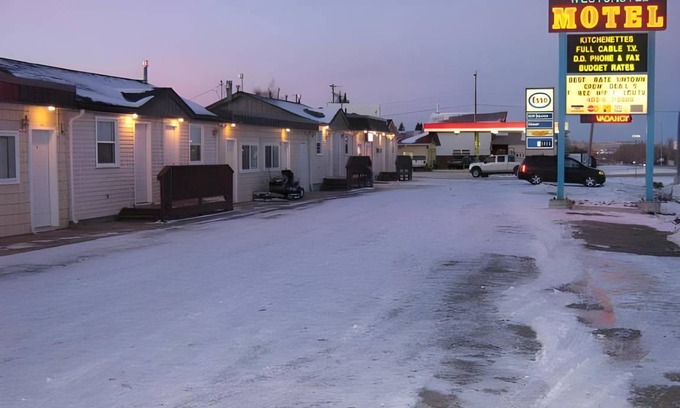 Pincher Creek Hotel | 37 m² Motel ∙ 7 guests