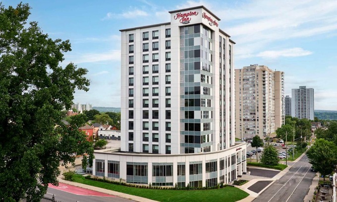 Strathcona Hotel | 38 m² Hotel ∙ 127 guests