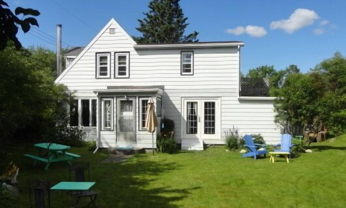 Herring Cove House | 4 Br Home Away from Home, Next to the Ocean & Minutes from Beautiful Lakes