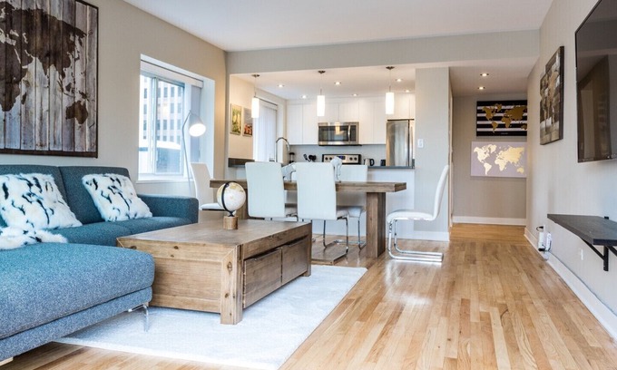 Downtown Montreal Condo | #46-3435 · Bright Apartment in City Centre 99 Walk Score in Montreal