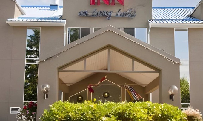 Regional District of Nanaimo House | 50 m² Motel ∙ 6 guests
