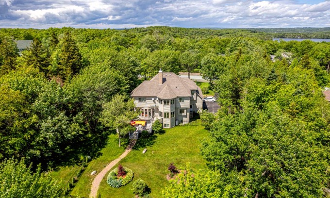 Hammonds Plains House | 51 m² House ∙ 5 bedrooms ∙ 13 guests