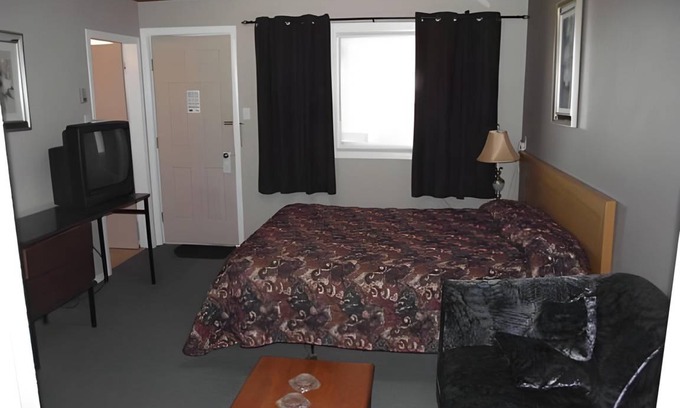 Pincher Creek Hotel | 52 m² Motel ∙ 10 guests