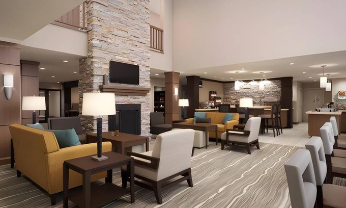Red Deer Hotel | 56 m² Hotel ∙ 127 guests