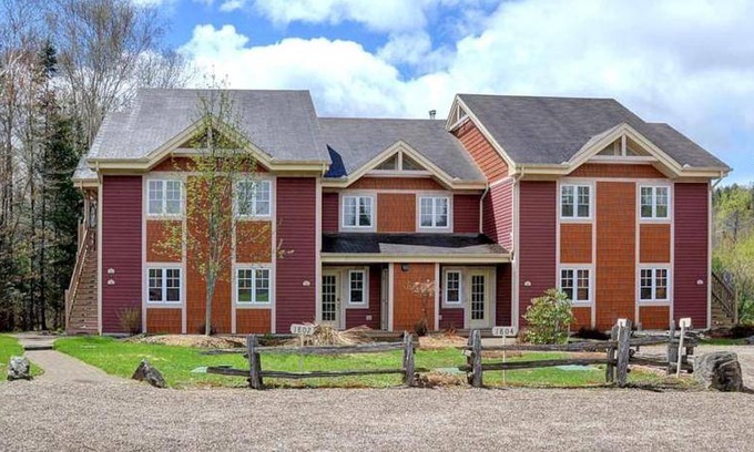 Mont-Tremblant Ski Chalet | 84 m² Chalet ∙ 1 bedroom ∙ 4 guests