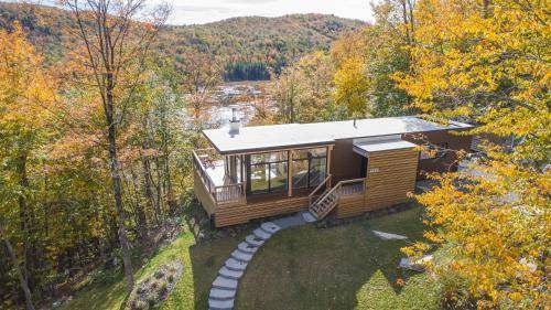 Les Pays-d'en-Haut Regional County Municipality House | 84 m² House ∙ 2 bedrooms ∙ 6 guests