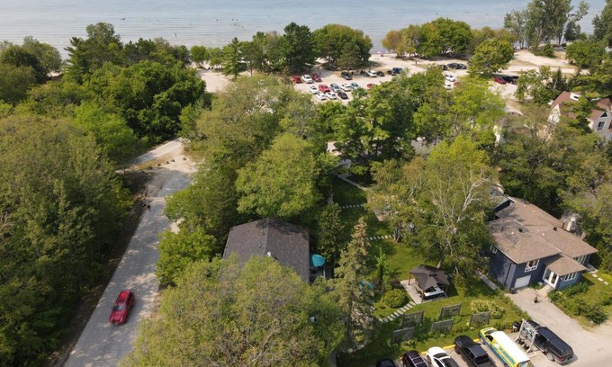 Wasaga Beach House | Adrians Wasaga Beach