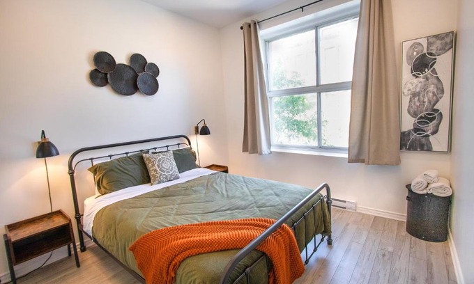 Milton Park Apartment | AFRICA - SelfCheckIn - Plateau - St-Laurent