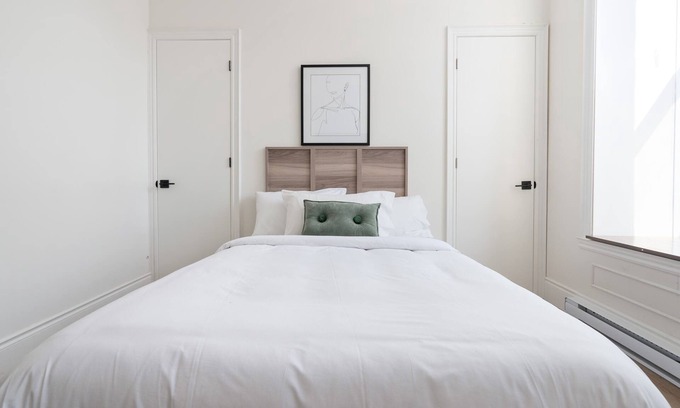 Latin Quarter Apartment | Amazing Fully Renovated Room