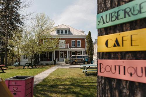 Magog Hostel | Auberge de Jeunesse Magog-Orford Hostel