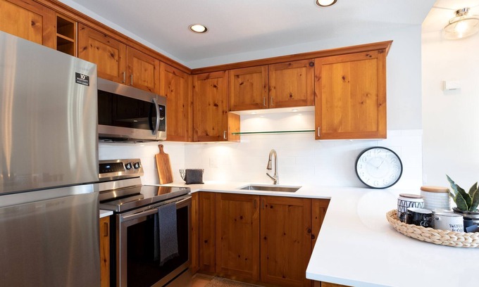 Village North House | Beautiful 3 Bed/3 Bath Townhome in the Village