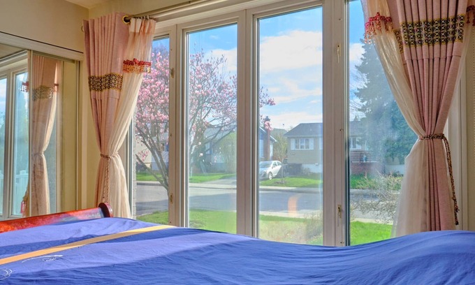 Laval Cottage | Beautiful cottage near river close to montreal