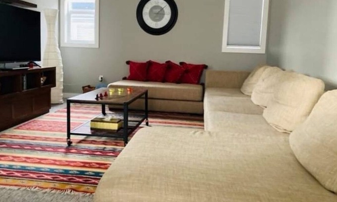 Symons Valley House | Beautiful Home for Rent - 303 Sherview Grove NW