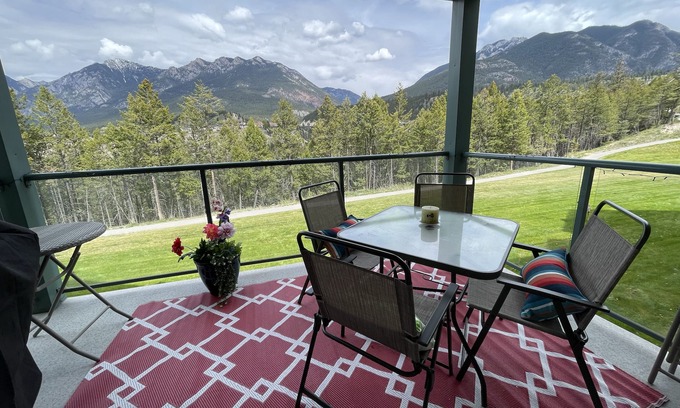 East Kootenay Condo | Beautiful Mountain View Condo, 2Bd, 2 Bath, Pool, Hot Tub