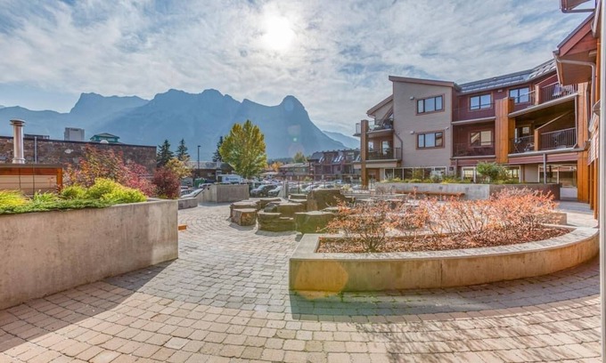 Town Centre Condo | Beautiful Peak Vista - 2BR w Stunning Mt Views