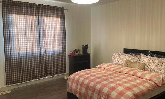 Sylvan Lake Bed & Breakfast | Bed and breakfast ∙ 1 bedroom ∙ 1 guest