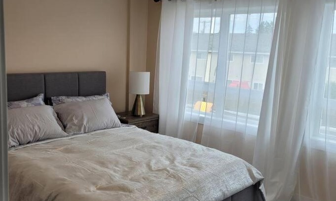 North Cowichan Villa | Brand new luxury 1 bedroom and 1 sofa bed townhouse