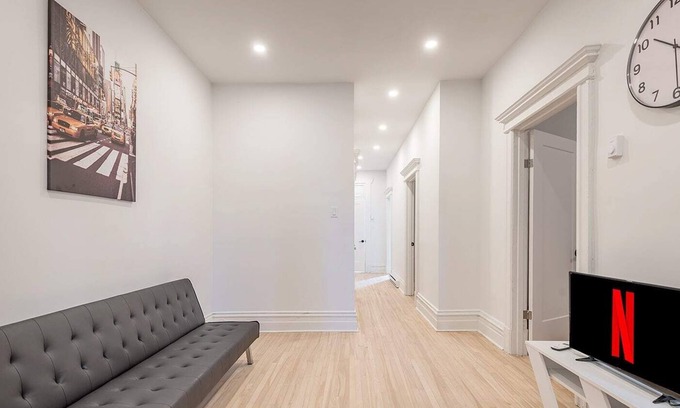 Mile End Apartment | BriGhT and COZY 3BedR in the ♥️ of MTL