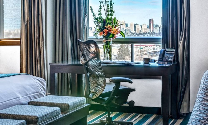 Southeast Calgary Hotel | Hotel Blackfoot