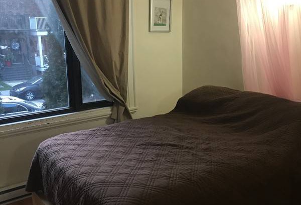 Cote-Des-Neiges—Notre-Dame-De-Grace Resort | Private room ∙ 2 guests