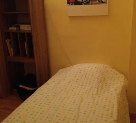 Cote-Des-Neiges—Notre-Dame-De-Grace Resort | Private room ∙ 1 guest