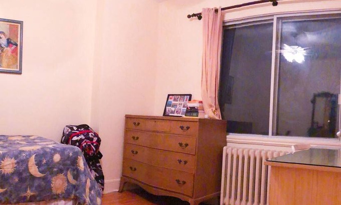 Cote-Des-Neiges—Notre-Dame-De-Grace Resort | Private room ∙ 1 guest