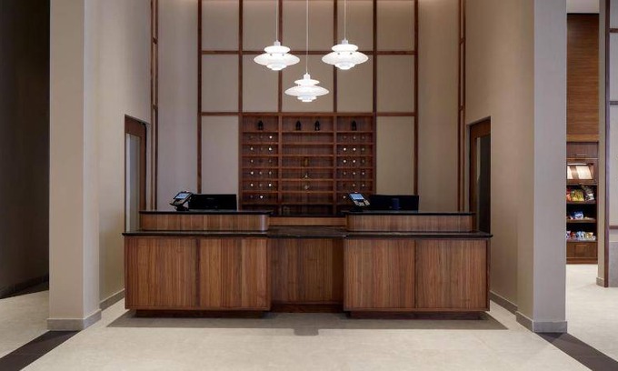 Cote-Des-Neiges—Notre-Dame-De-Grace Hotel | 50 m² Hotel ∙ 8 guests