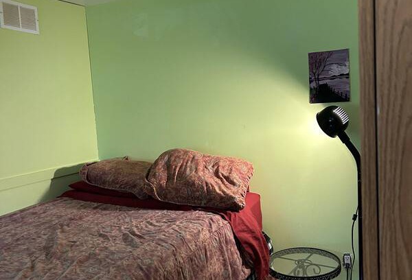 Cote-Des-Neiges—Notre-Dame-De-Grace Resort | Private room ∙ 2 guests