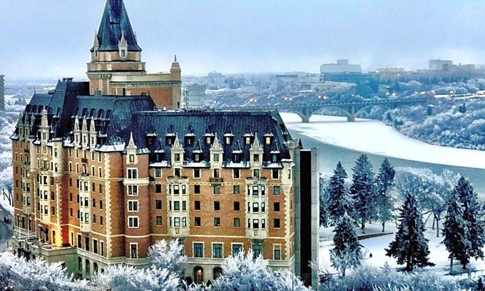 Saskatoon Downtown Hotel | Delta Hotels by Marriott Bessborough