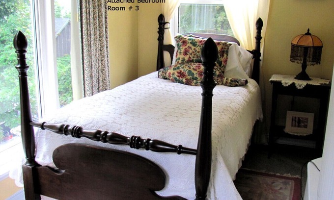 North Sydney Bed & Breakfast | Chambers Guest House B&B - Room 3
