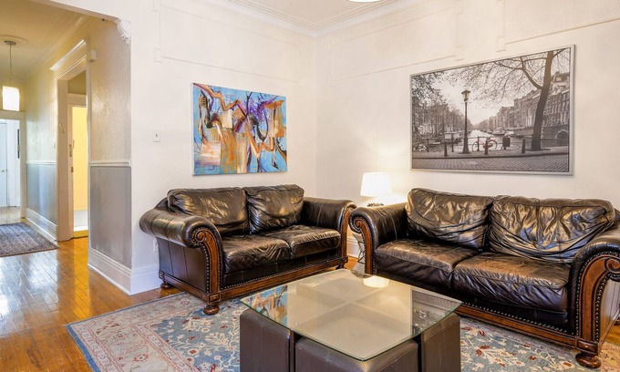 Outremont House | Charming large outremont home, close to all amenities 5 min drive from downtown