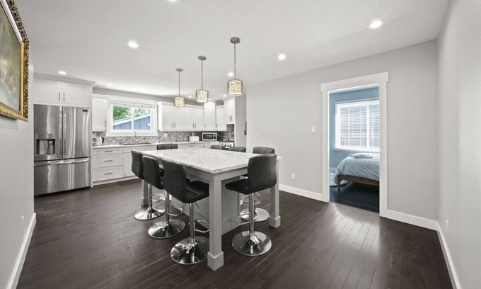 Regional District of Nanaimo House | Charming Oasis with Fenced Yard on Jingle Pot Road