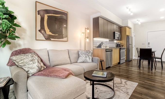 Beltline Apartment | Chic apartment/Private Office 60 inch Smart TV