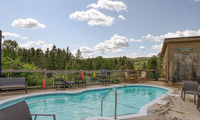 Mont-Tremblant Condo | Condo Mont Tremblant 2 Bedrooms (Quiet paradise!)