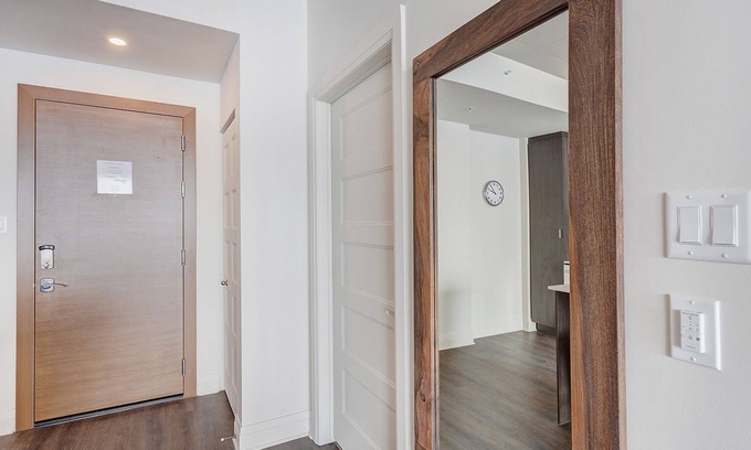 Laval Apartment | Corporate Stays | L'Equinoxe | Stunning 1BR