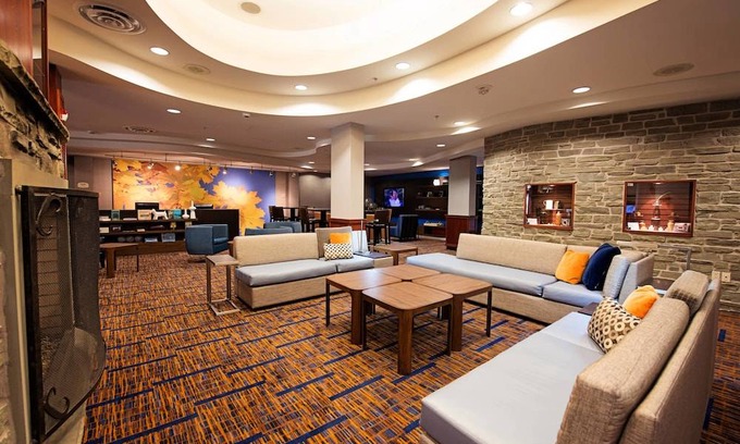 Downtown Halifax Hotel | Courtyard by Marriott Halifax Downtown