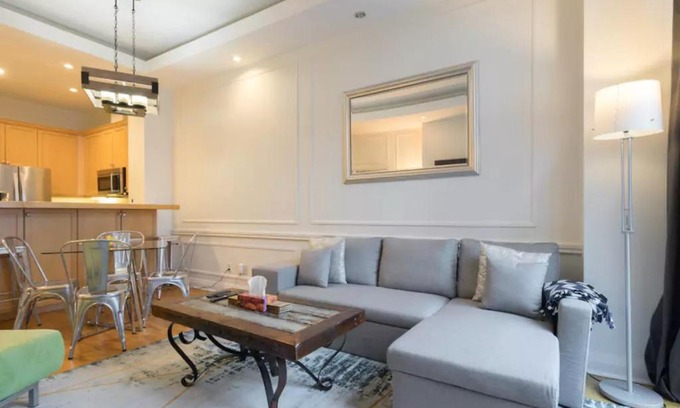 Church and Wellesley Apartment | Cozy 2br downtown condo by Wellesley Subway