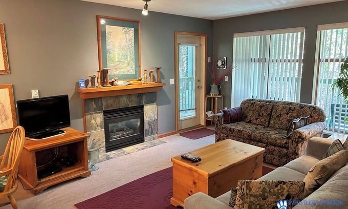 Village North Condo | Cozy Ground Floor, Free Parking, Pool and Hot Tub, Deck