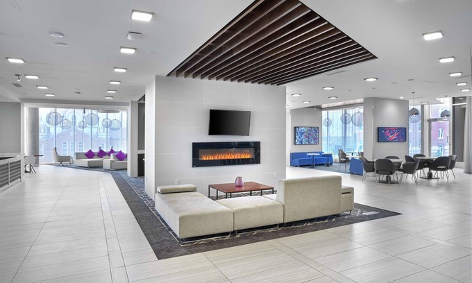 North Central Edmonton Hotel | DoubleTree by Hilton Edmonton Downtown